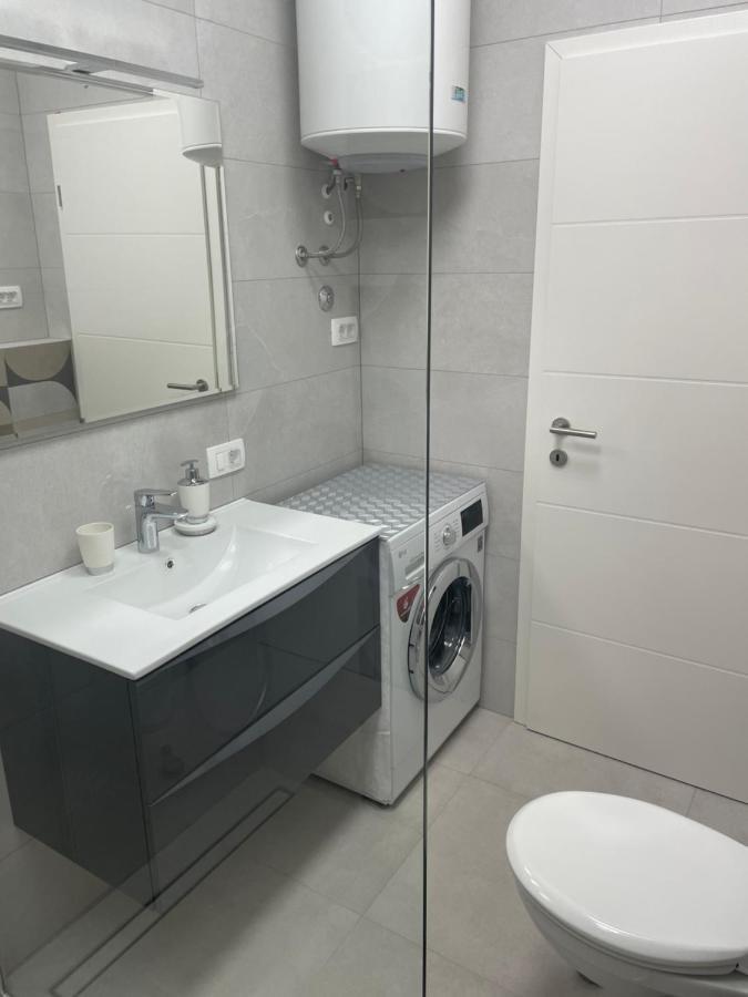 Spacious New App For 5 Persons, Close Beach&City Poreč Exterior foto