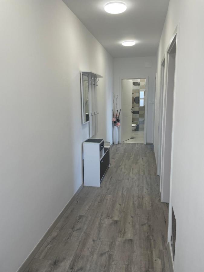 Spacious New App For 5 Persons, Close Beach&City Poreč Exterior foto