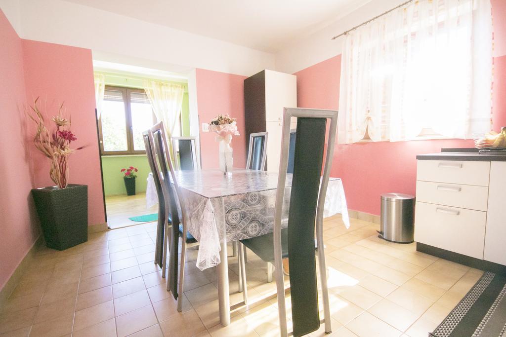 Spacious New App For 5 Persons, Close Beach&City Poreč Exterior foto